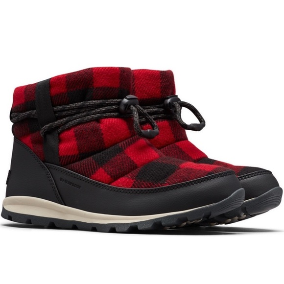 Sorel Shoes - Sorel Whitney Short NIB